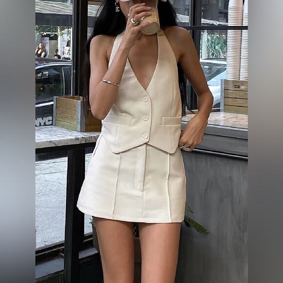 Cream halter neck fitted vest with matching skirt suit NWT S - Picture 1 of 14